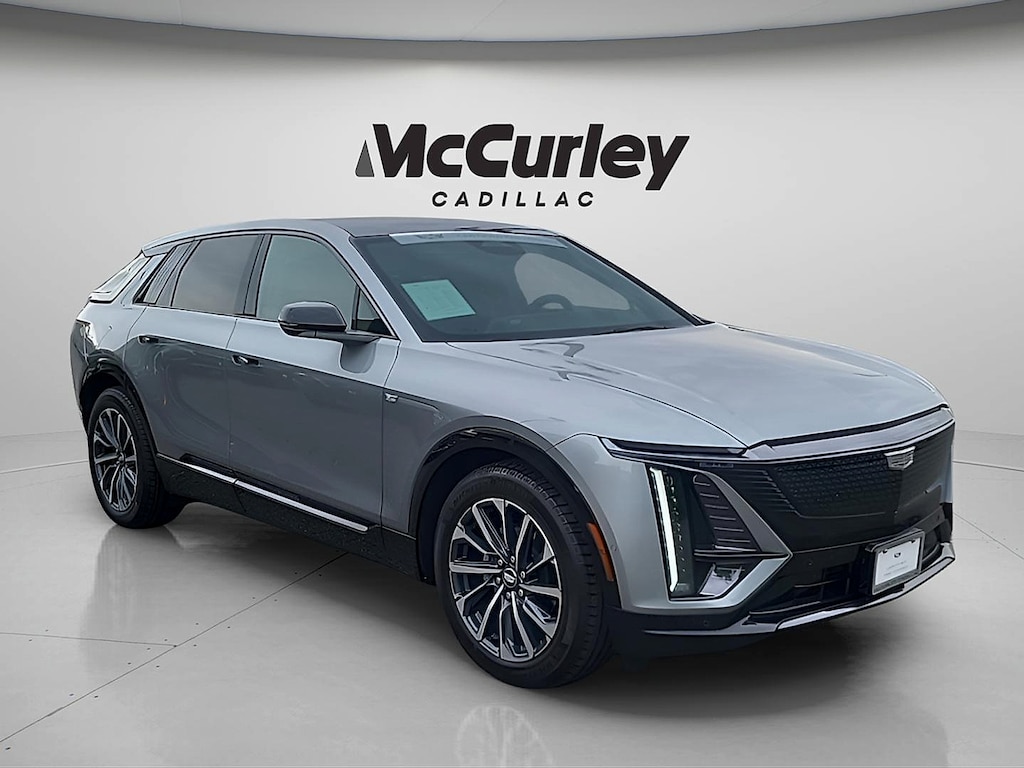Certified 2024 Cadillac Lyriq Luxury w/1SC