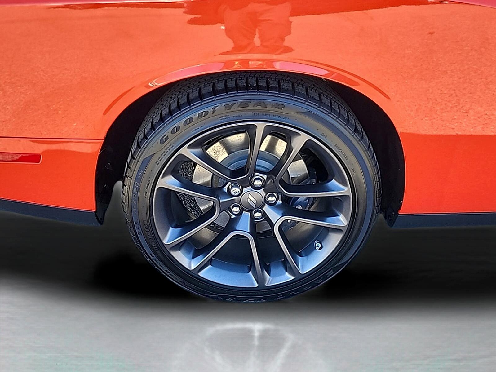 2022 Dodge Challenger R/T - Photo 9