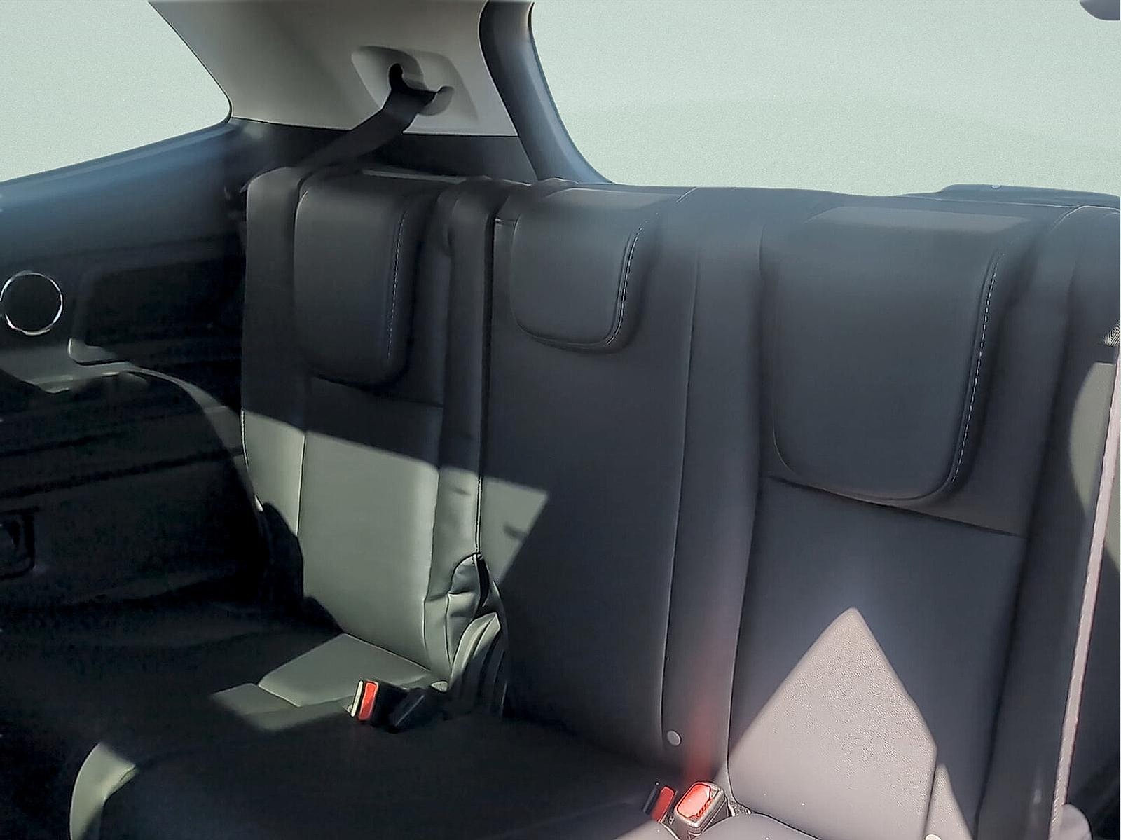 2026 Subaru Ascent Limited - Photo 11