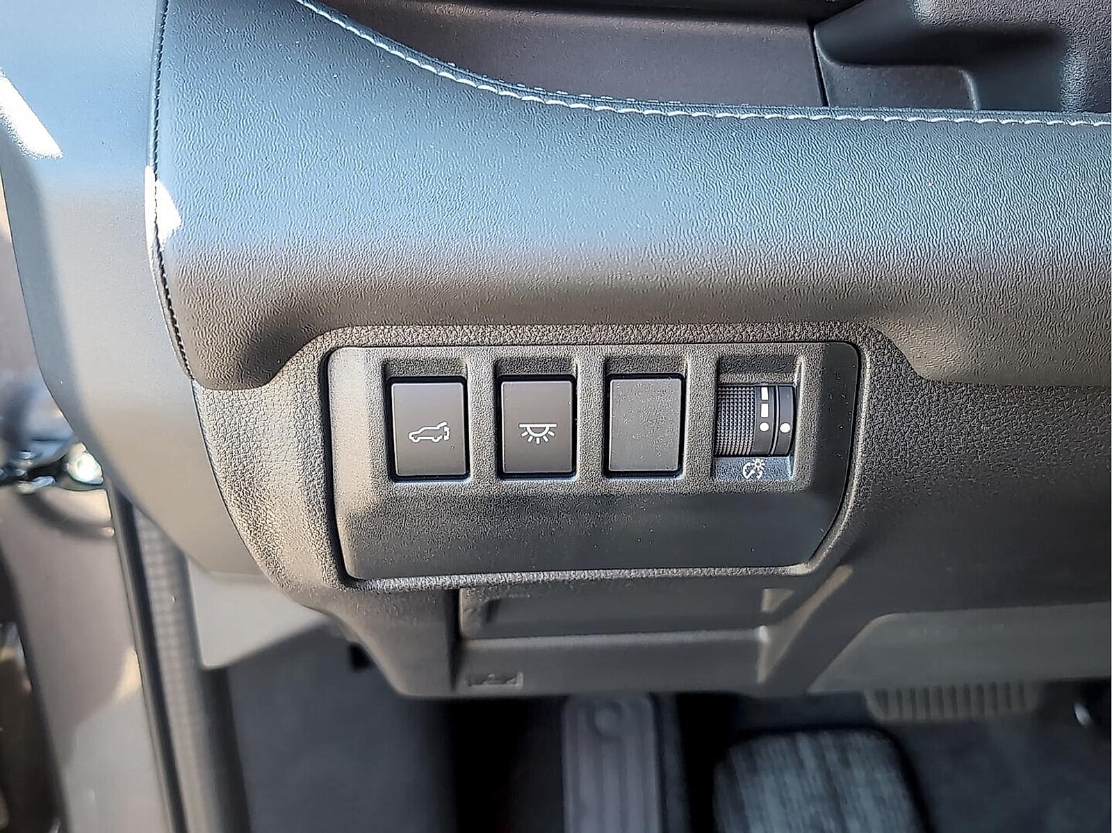 2026 Subaru Ascent Limited - Photo 18