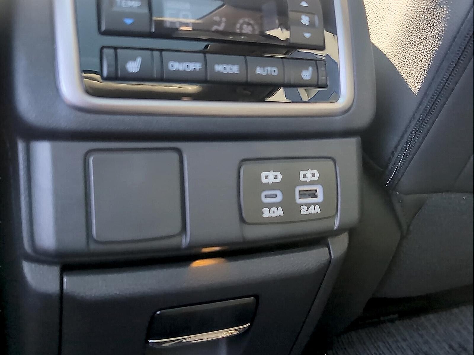 2026 Subaru Ascent Limited - Photo 10