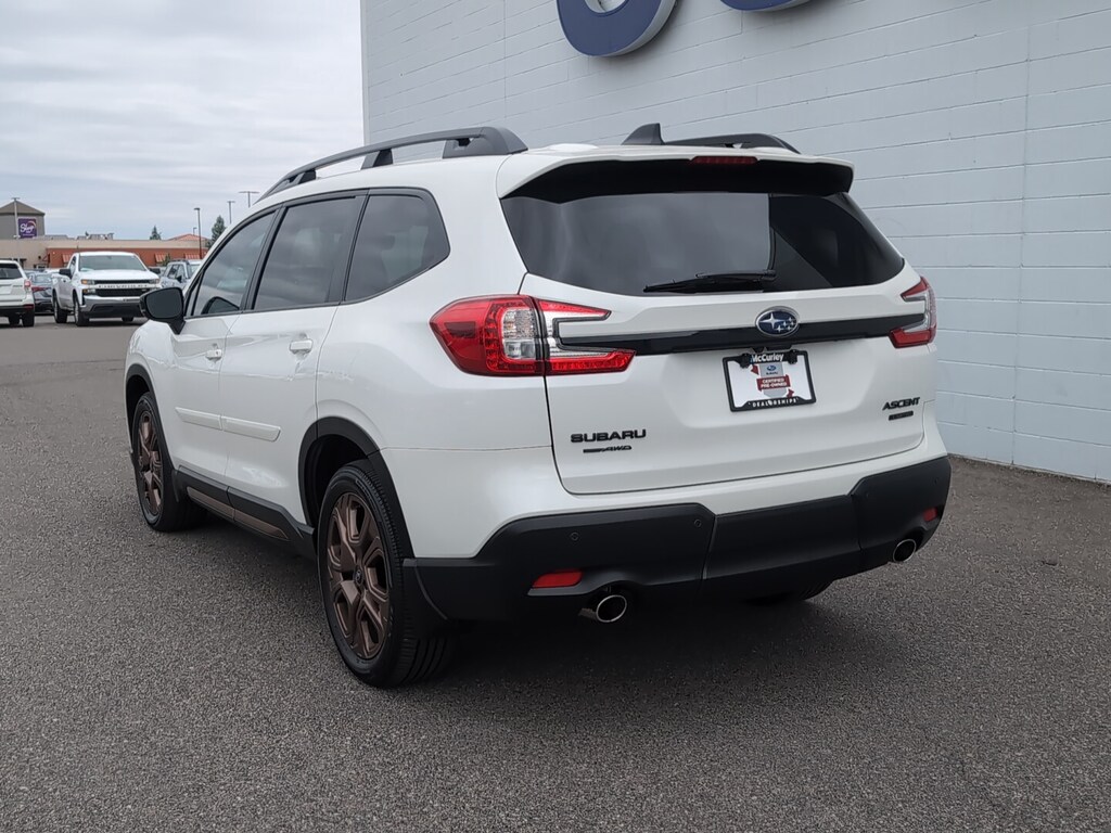 Used 2025 Subaru Ascent Bronze Edition 7-Passenger