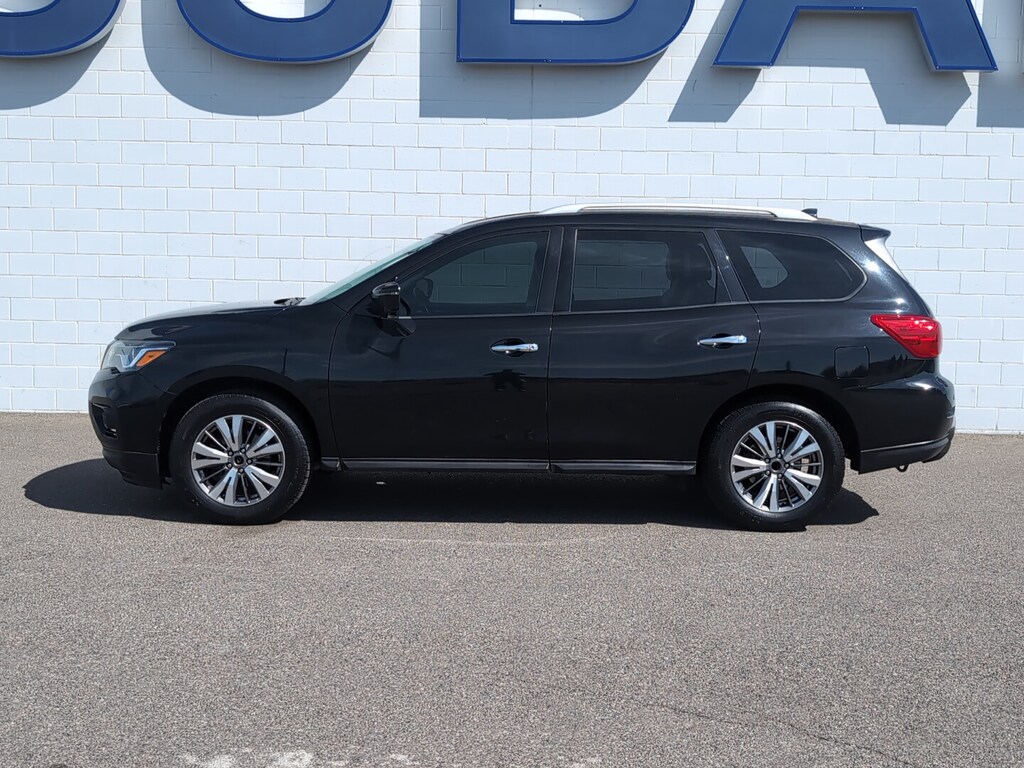 Used 2020 Nissan Pathfinder SL 2WD
