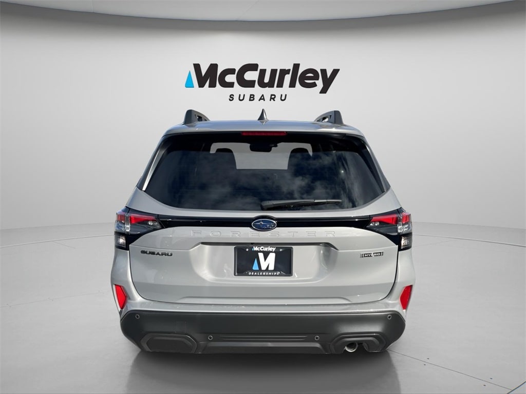 New 2025 Subaru Forester Hybrid Limited SUV