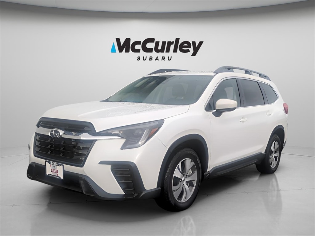 2024 Subaru Ascent Premium's photo