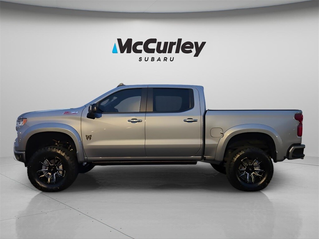 2024 Chevrolet Silverado 1500 RST photo 2