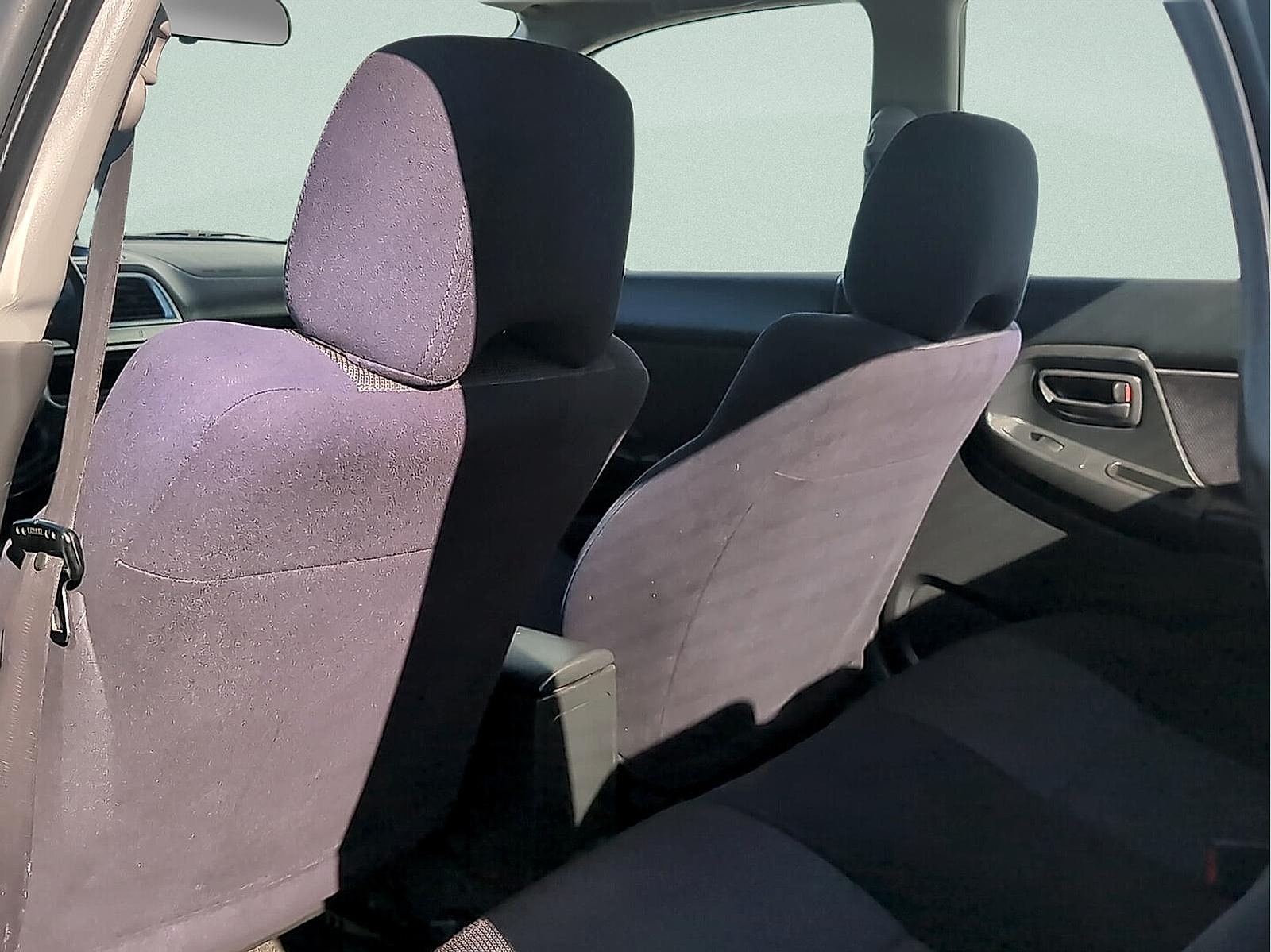 2002 Subaru Impreza RS - Photo 8