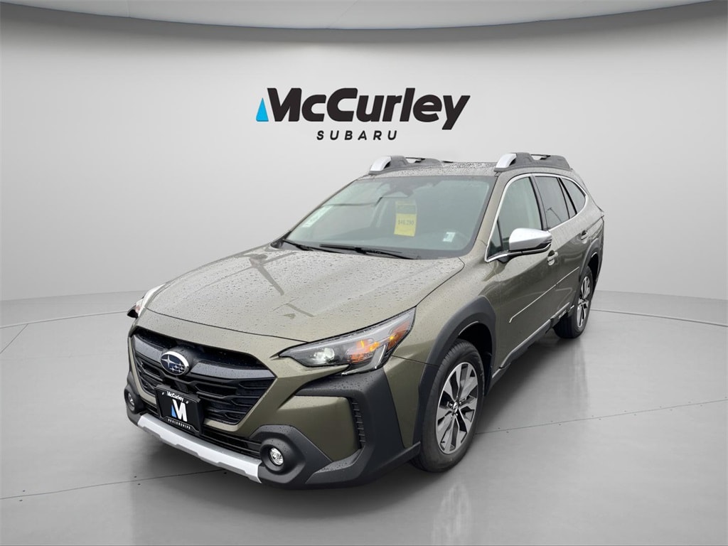 2025 Subaru Outback Touring's photo