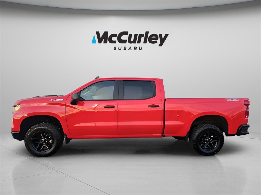 2025 Chevrolet Silverado 1500 Custom Trail Boss photo 2