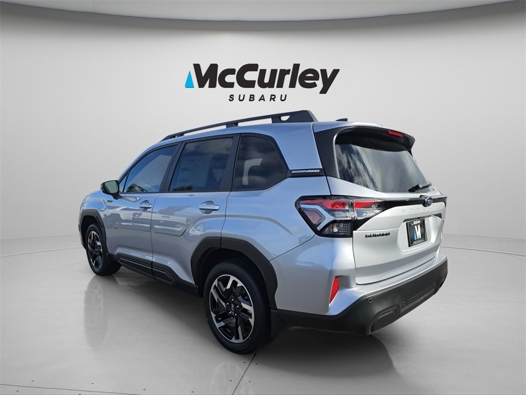 New 2025 Subaru Forester Hybrid Limited SUV