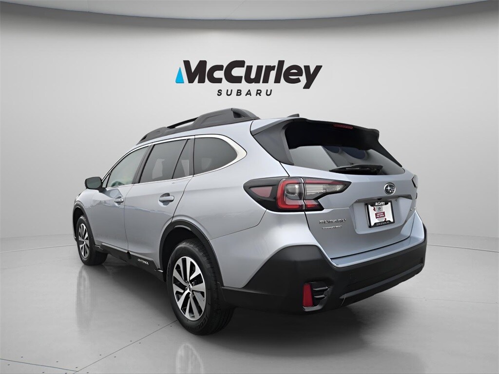 2020 Subaru Outback Premium photo 3