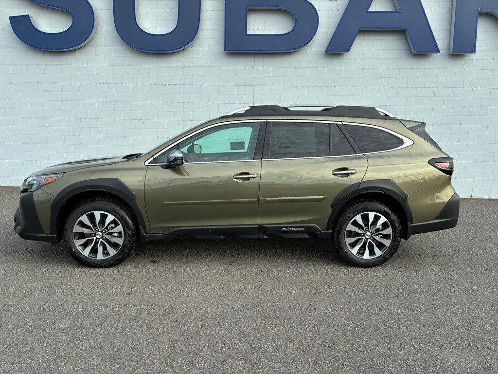 2025 Subaru Outback Touring XT photo 2