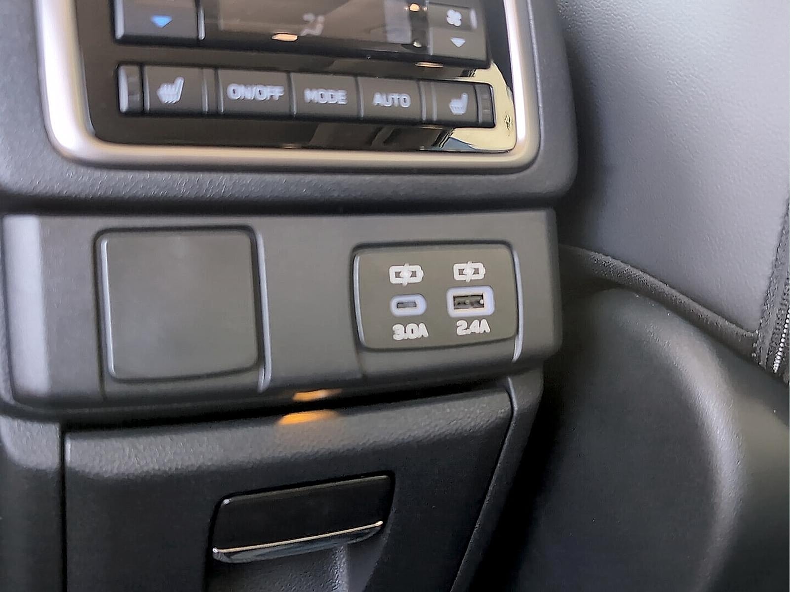 2026 Subaru Ascent Limited - Photo 10
