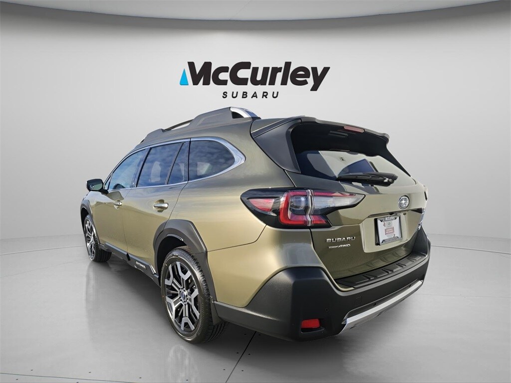 2025 Subaru Outback Touring photo 3