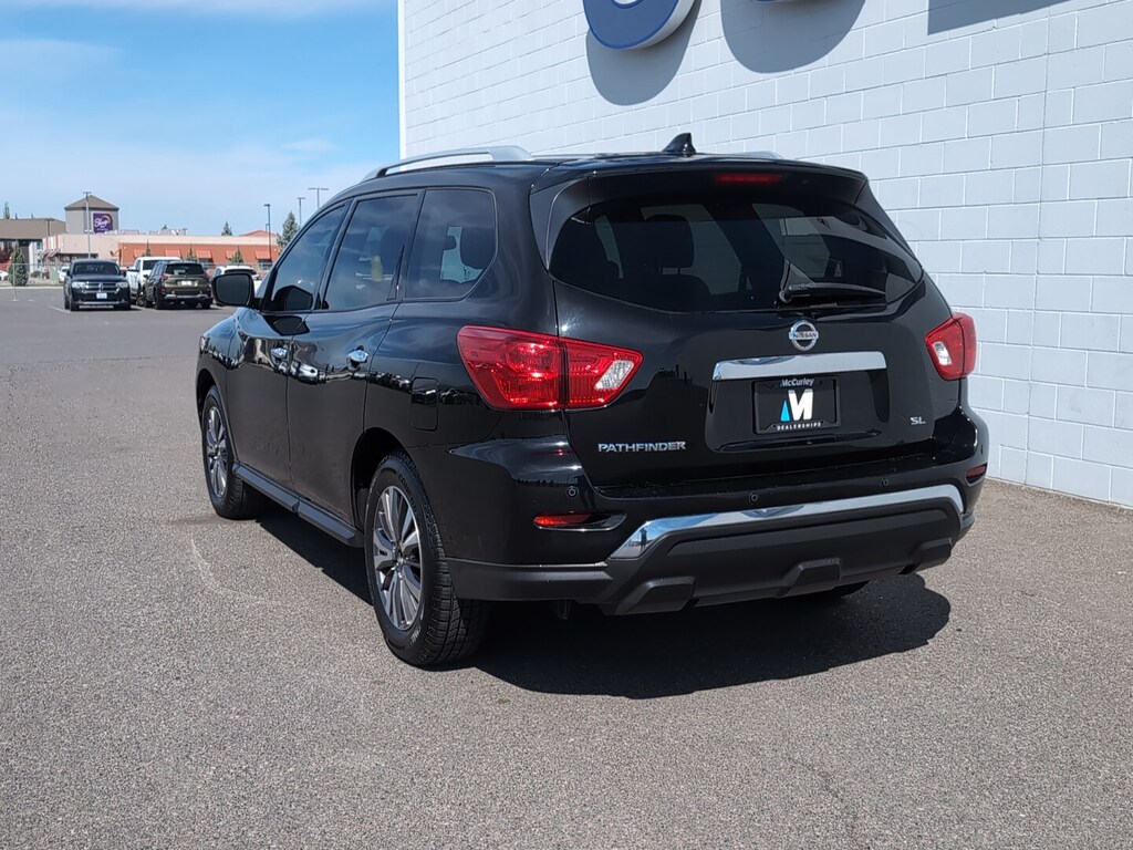 Used 2020 Nissan Pathfinder SL 2WD