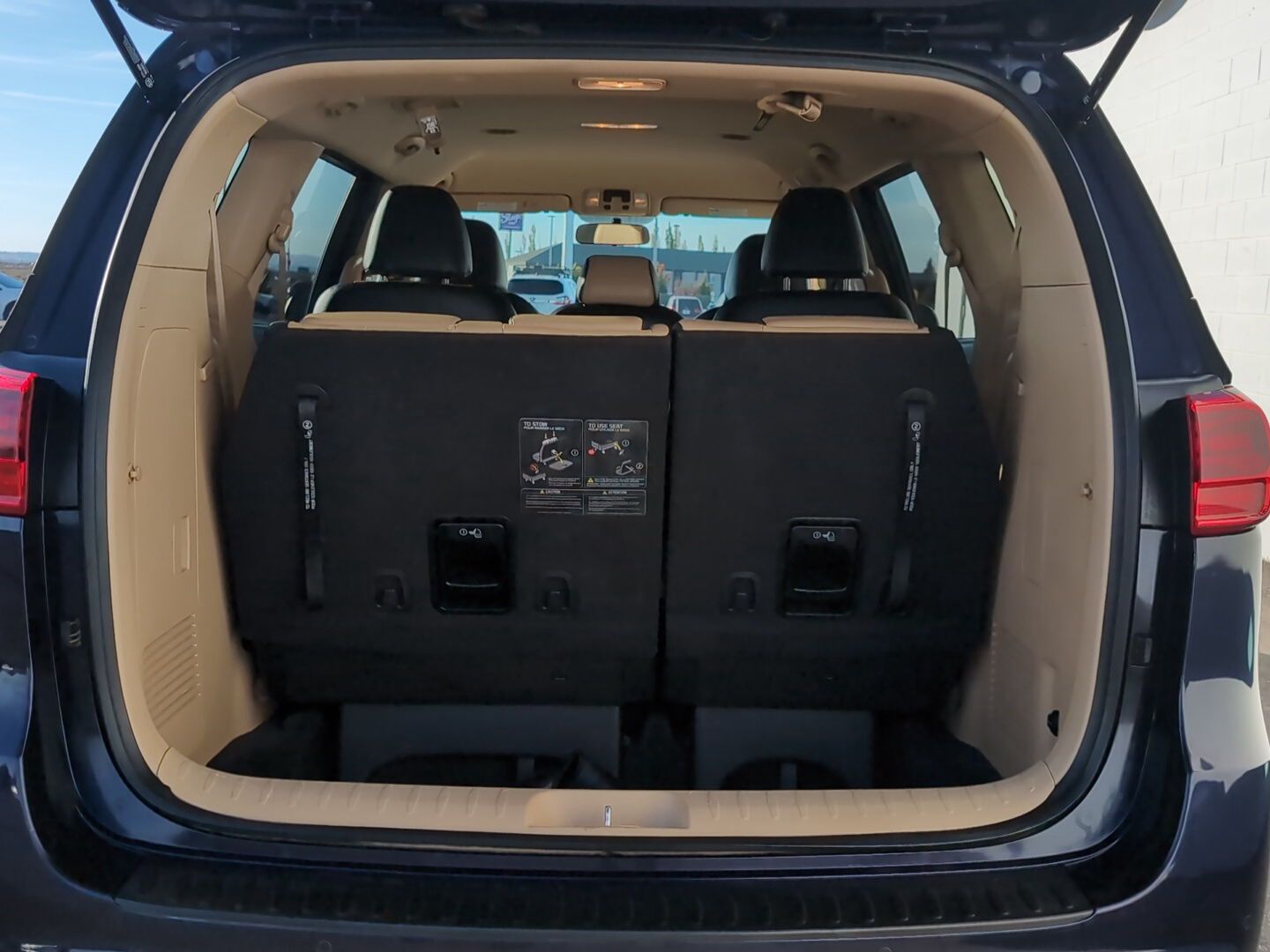 Used 2020 Kia Sedona EX