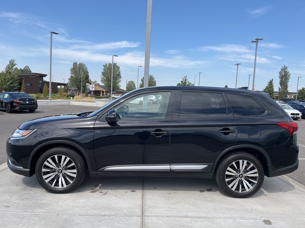 Used 2019 Mitsubishi Outlander SE with VIN JA4AZ3A33KZ050372 for sale in Pasco, WA