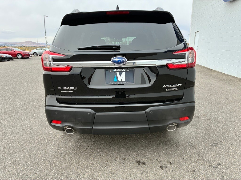 2025 Subaru Ascent Touring photo 3