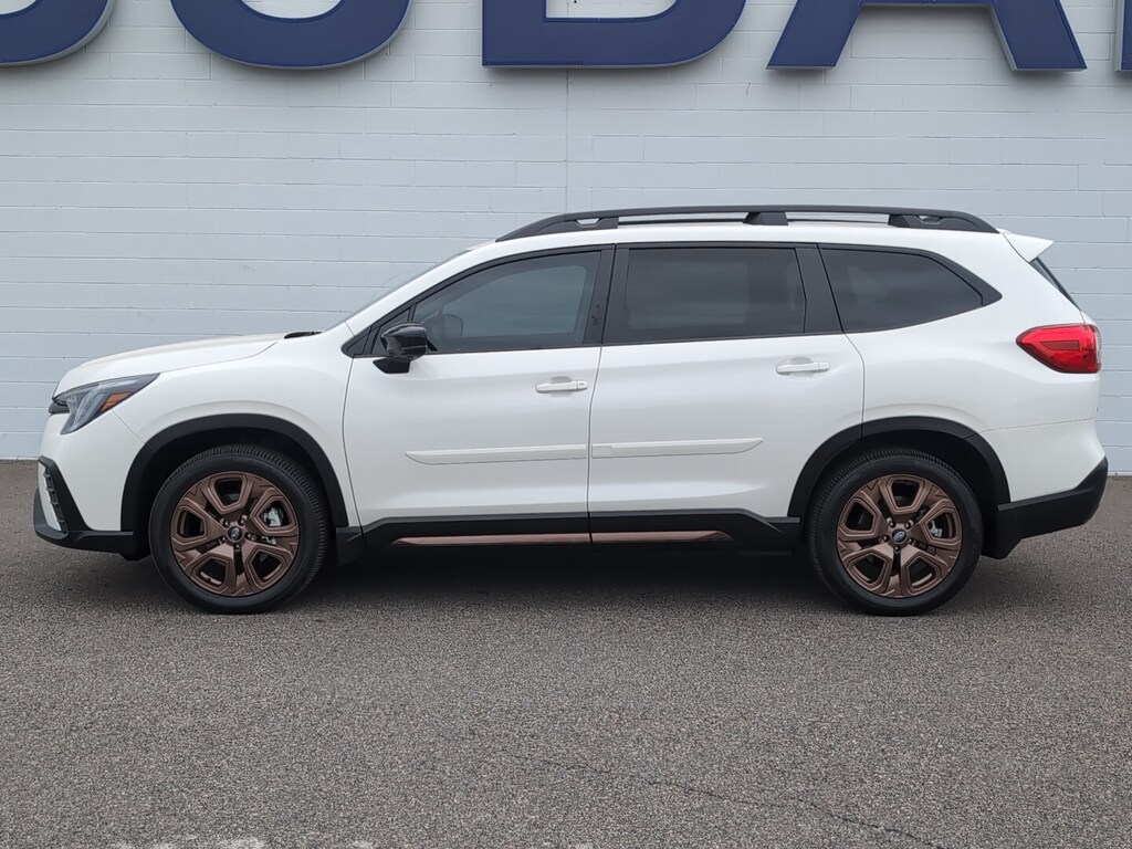 Used 2025 Subaru Ascent Bronze Edition 7-Passenger