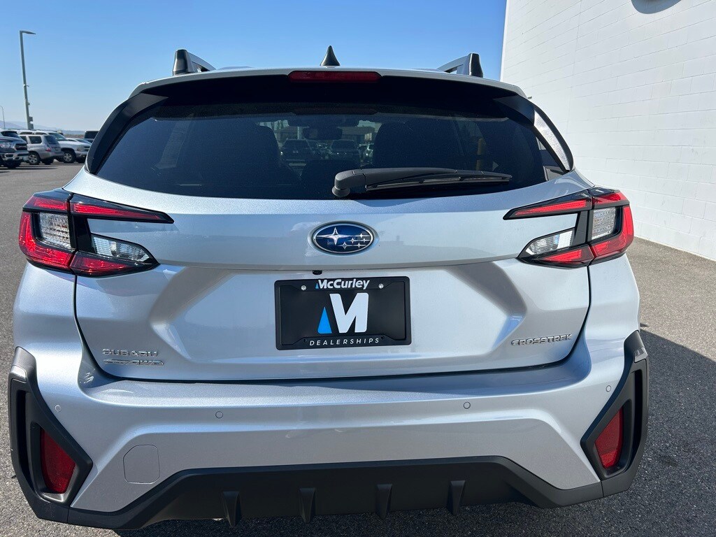 2025 Subaru Crosstrek Limited photo 3