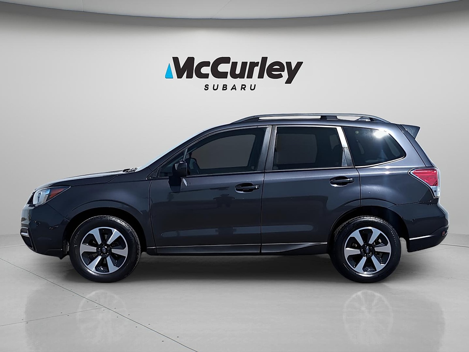 Used 2018 Subaru Forester Premium with VIN JF2SJAECXJH538045 for sale in Pasco, WA