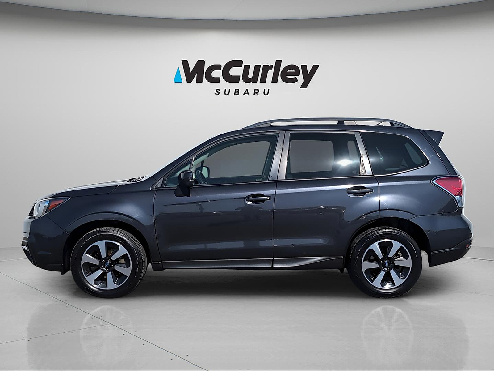 Used 2018 Subaru Forester Premium with VIN JF2SJAGC1JH467430 for sale in Pasco, WA