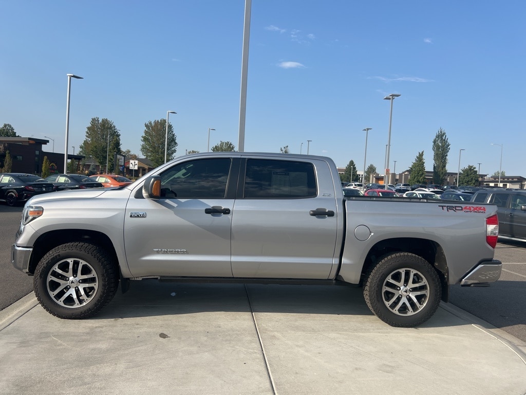 Used 2018 Toyota Tundra SR5 with VIN 5TFDY5F17JX718970 for sale in Pasco, WA