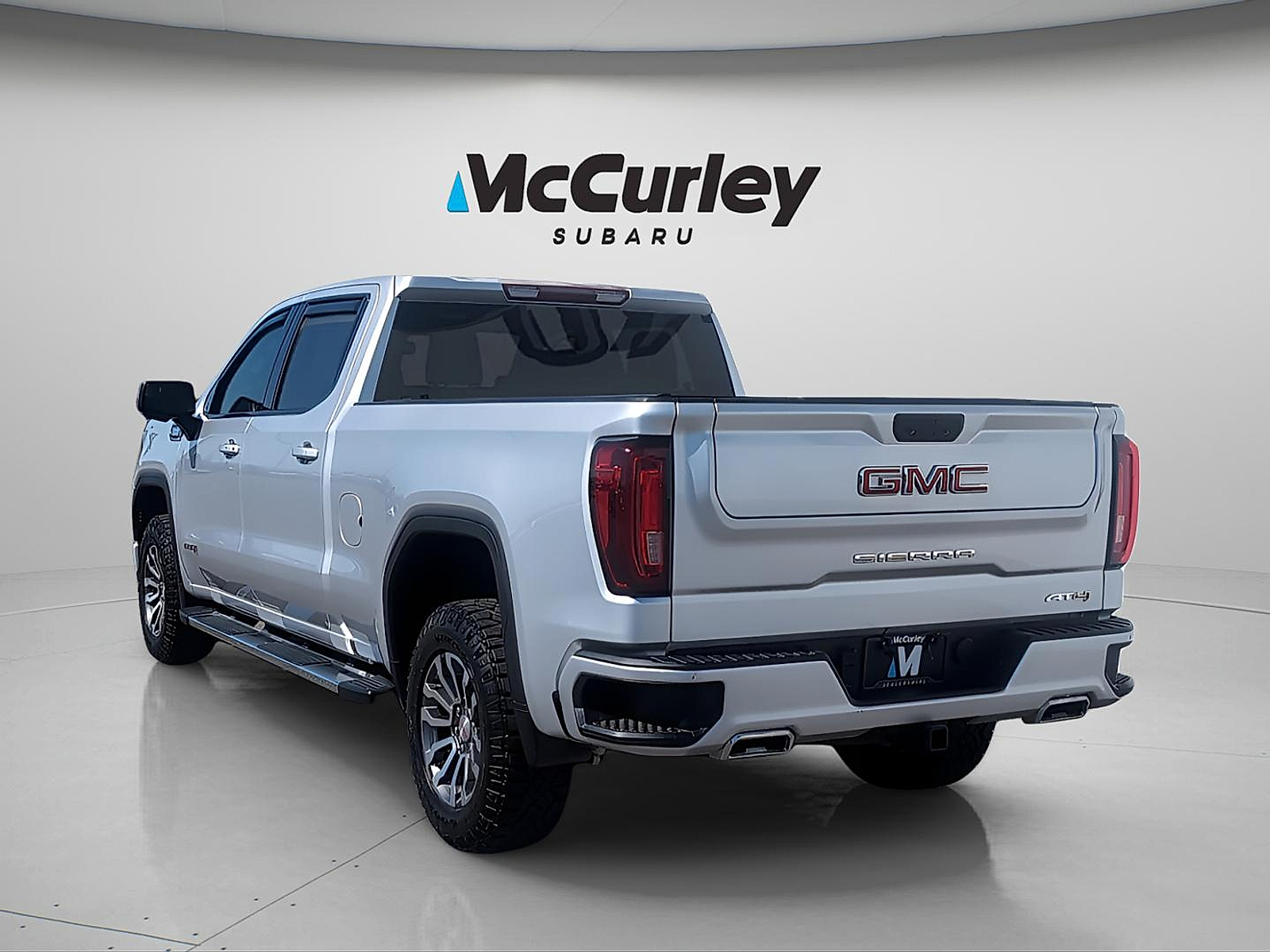 Used 2022 GMC Sierra 1500 4WD Crew Cab Standard Box AT4
