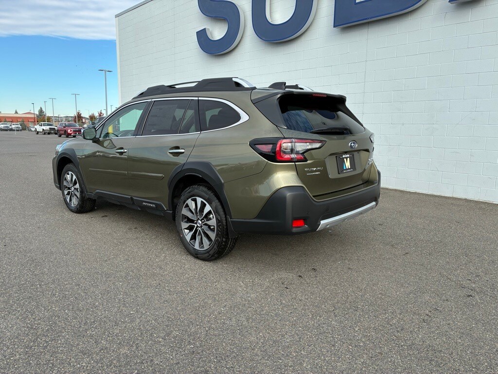 2025 Subaru Outback Touring XT photo 3