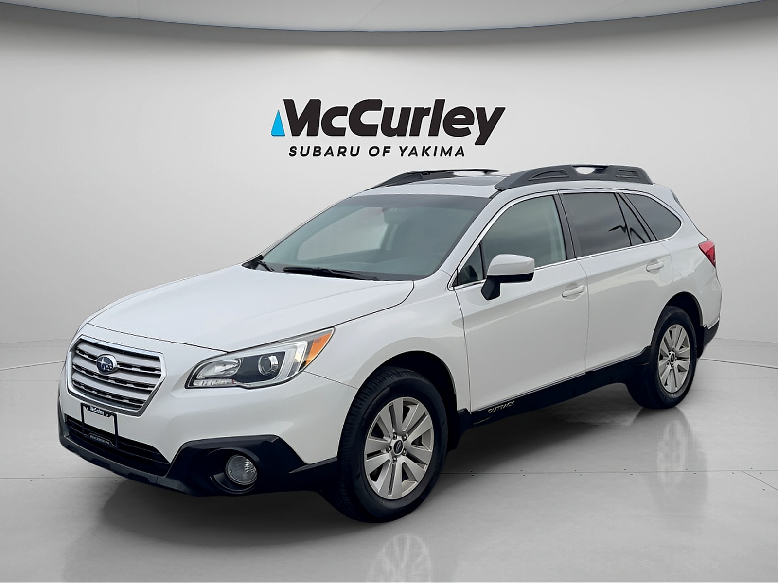 2015 Subaru Outback Premium's photo