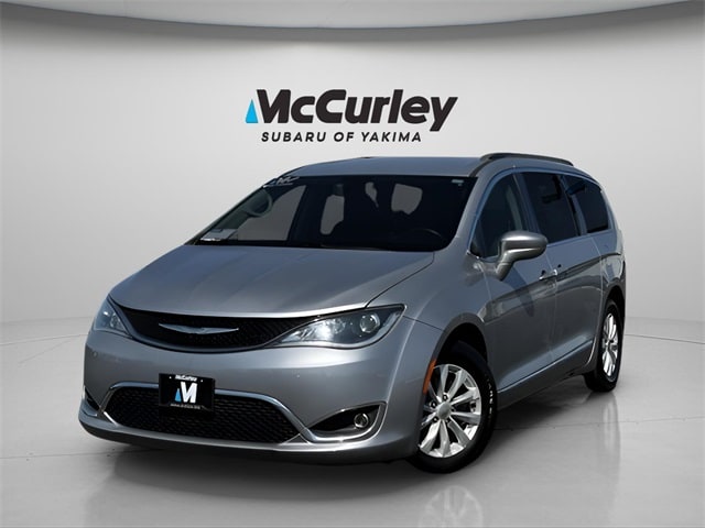 Used 2017 Chrysler Pacifica Touring-L with VIN 2C4RC1BGXHR569339 for sale in Union Gap, WA