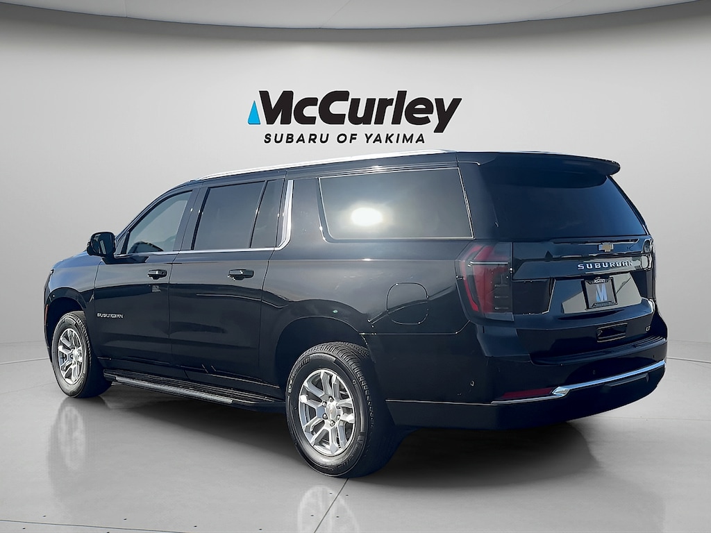 Used 2025 Chevrolet Suburban 4WD LT SUV