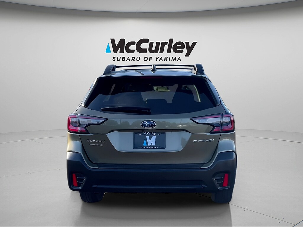 Used 2022 Subaru Outback Premium SUV