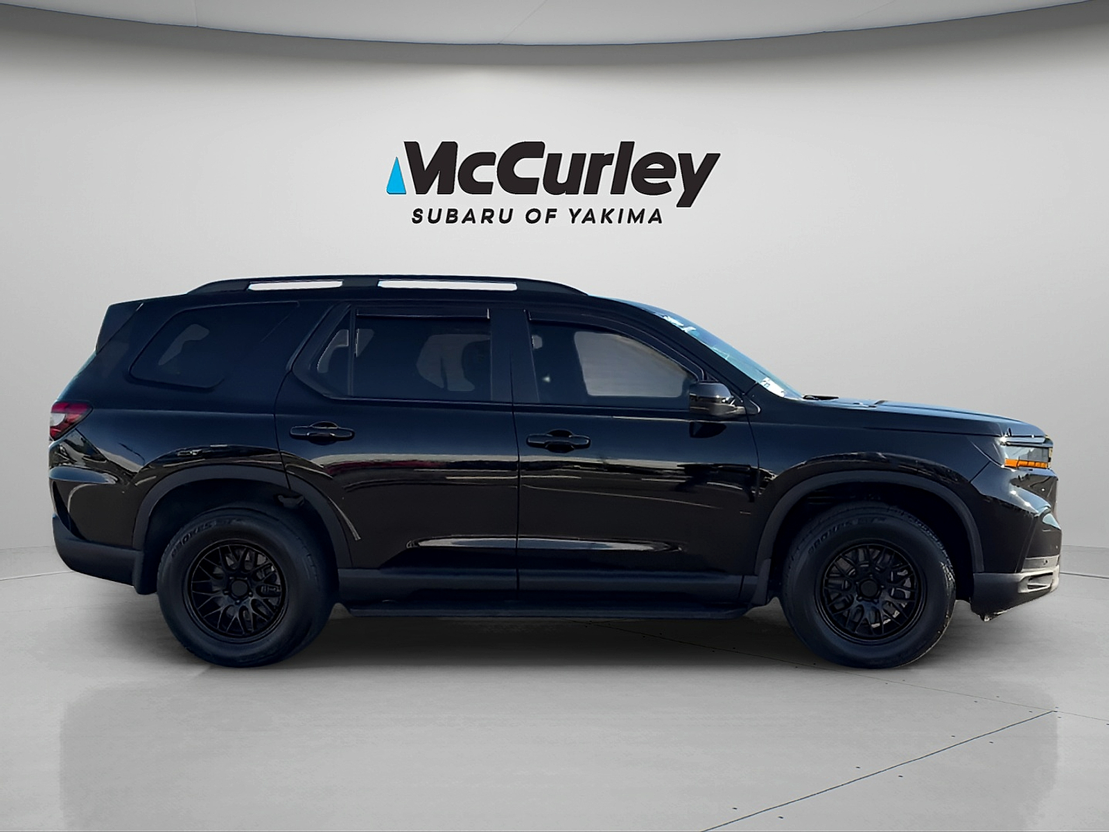 Used 2025 Honda Pilot TrailSport SUV