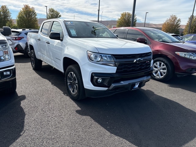 Used 2022 Chevrolet Colorado Z71 with VIN 1GCGTDEN1N1228883 for sale in Yakima, WA