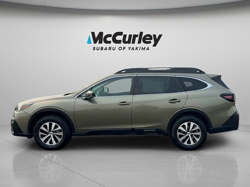 Used 2022 Subaru Outback Premium SUV