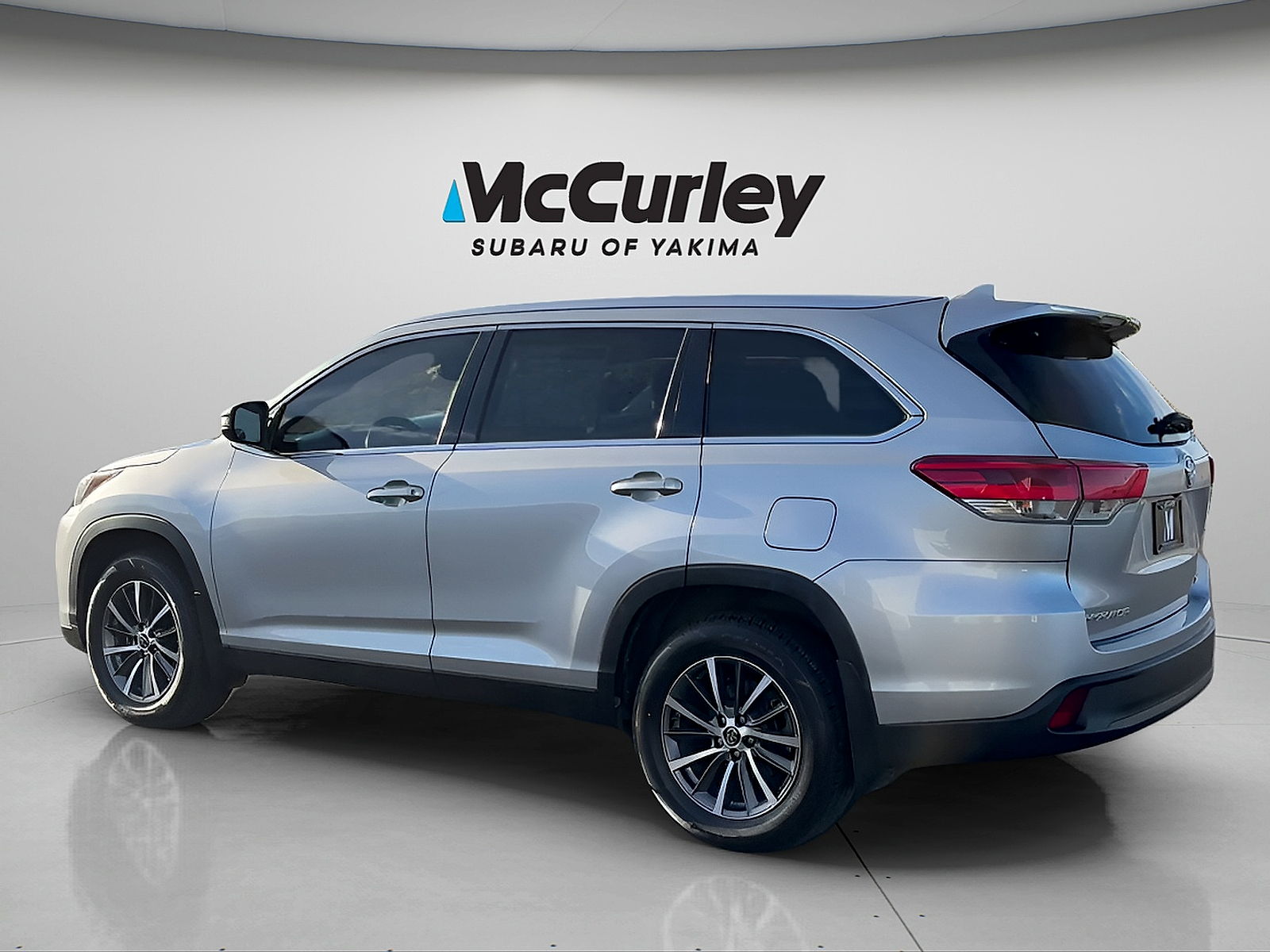 Used 2019 Toyota Highlander XLE SUV