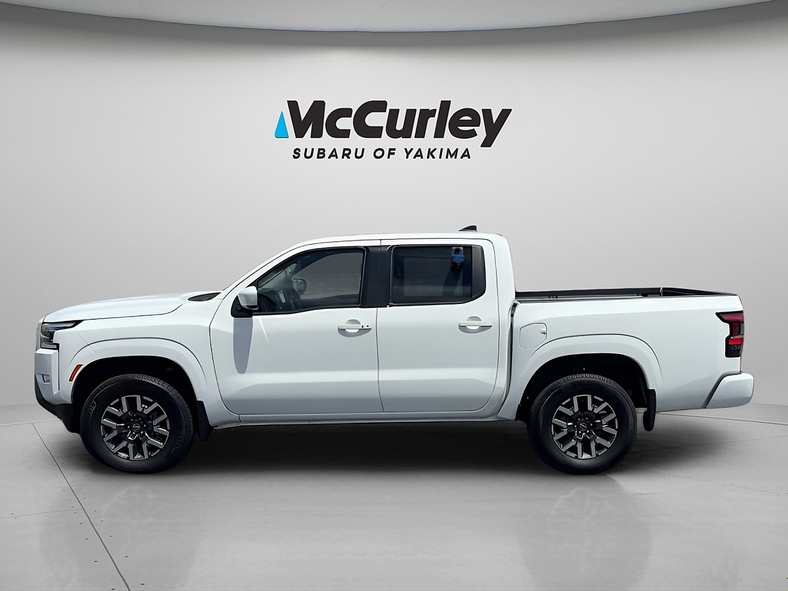 2024 Nissan Frontier SL - Photo 3