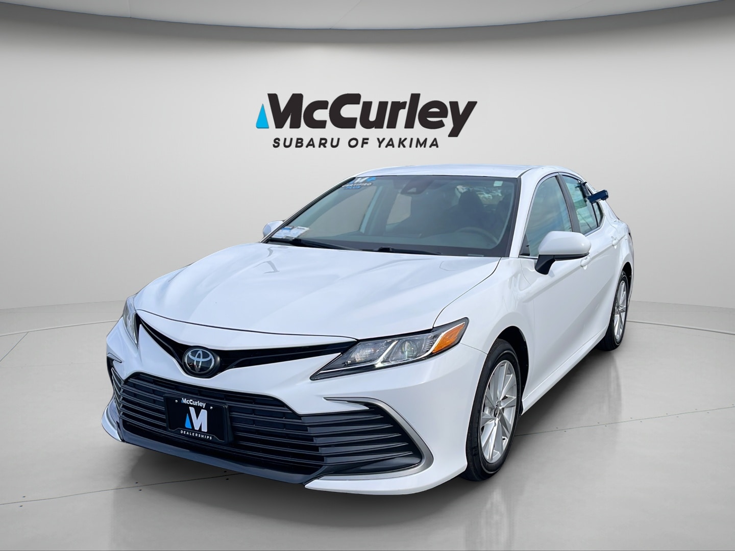 2024 Toyota Camry LE - Photo 9