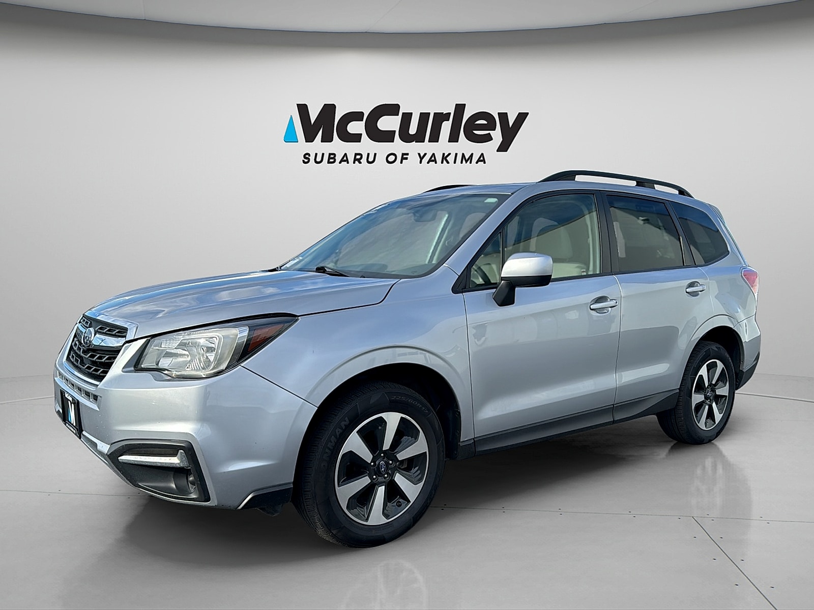 Used 2017 Subaru Forester Premium with VIN JF2SJAEC5HH476015 for sale in Union Gap, WA