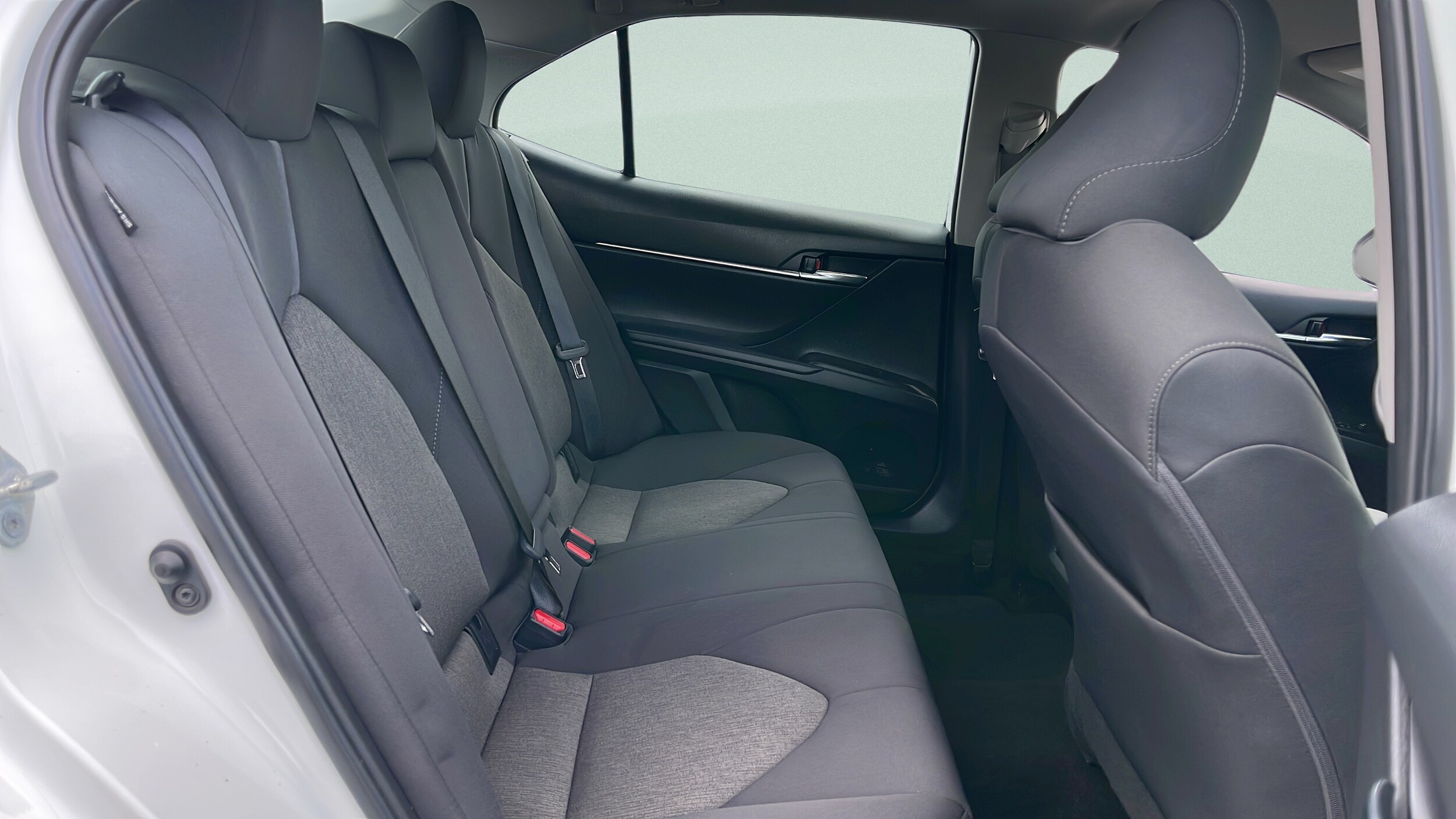 2024 Toyota Camry LE - Photo 26