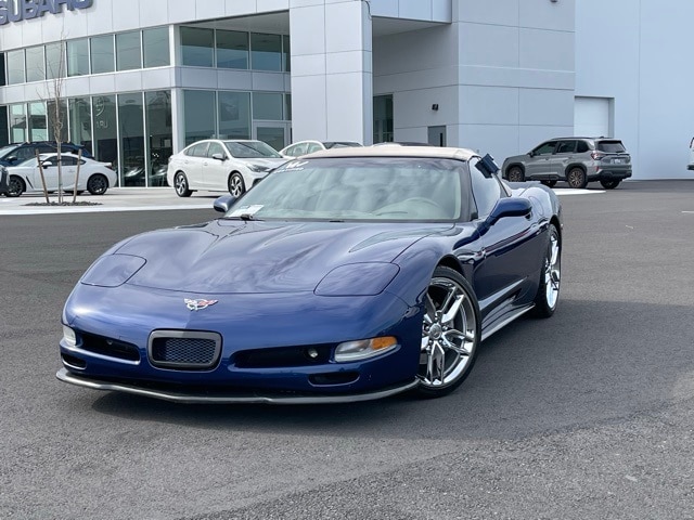 2004 Chevrolet Corvette Base