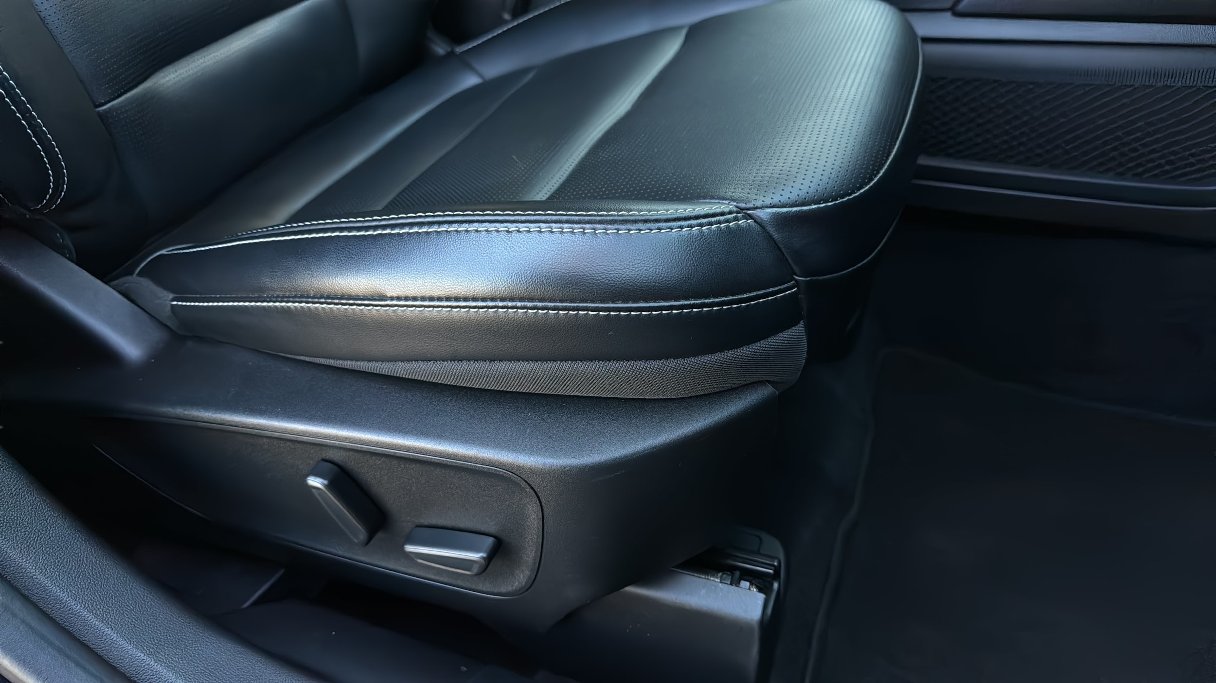 2023 Ford Escape Platinum - Photo 25