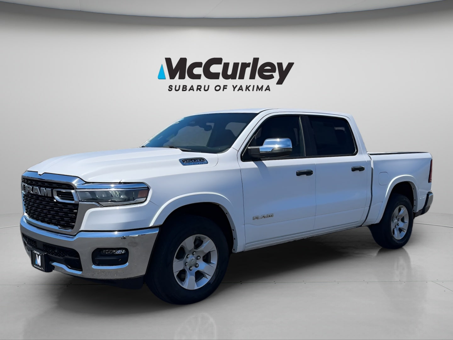 2025 RAM 1500 Big Horn Crew Cab 4x4 5'7" Box's photo