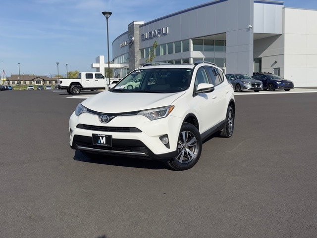 Used 2016 Toyota RAV4 XLE with VIN JTMWFREV2GJ063588 for sale in Union Gap, WA