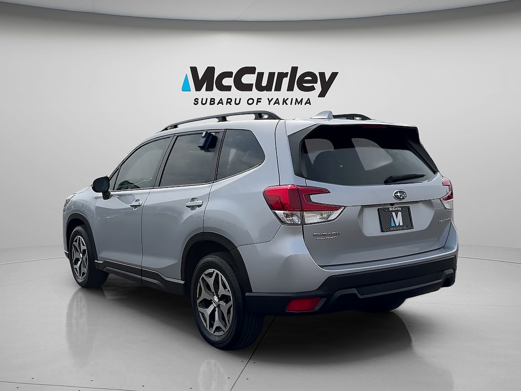 Used 2022 Subaru Forester Premium SUV
