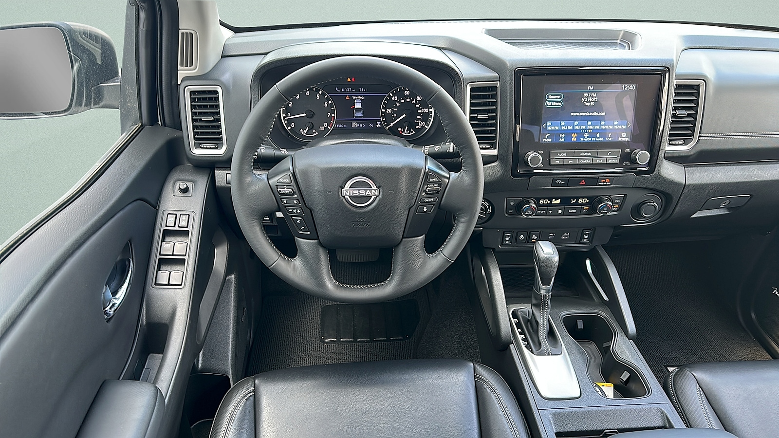 2024 Nissan Frontier SL - Photo 10