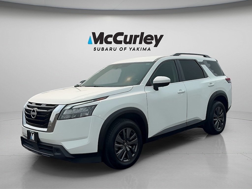 Used 2024 Nissan Pathfinder SV 4WD SUV