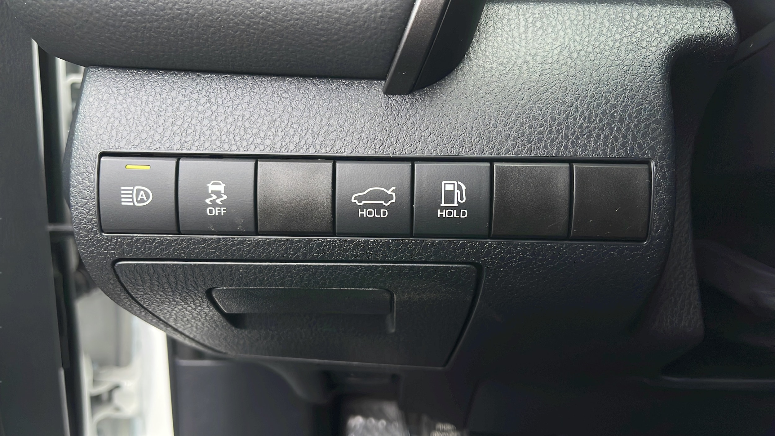 2024 Toyota Camry LE - Photo 19