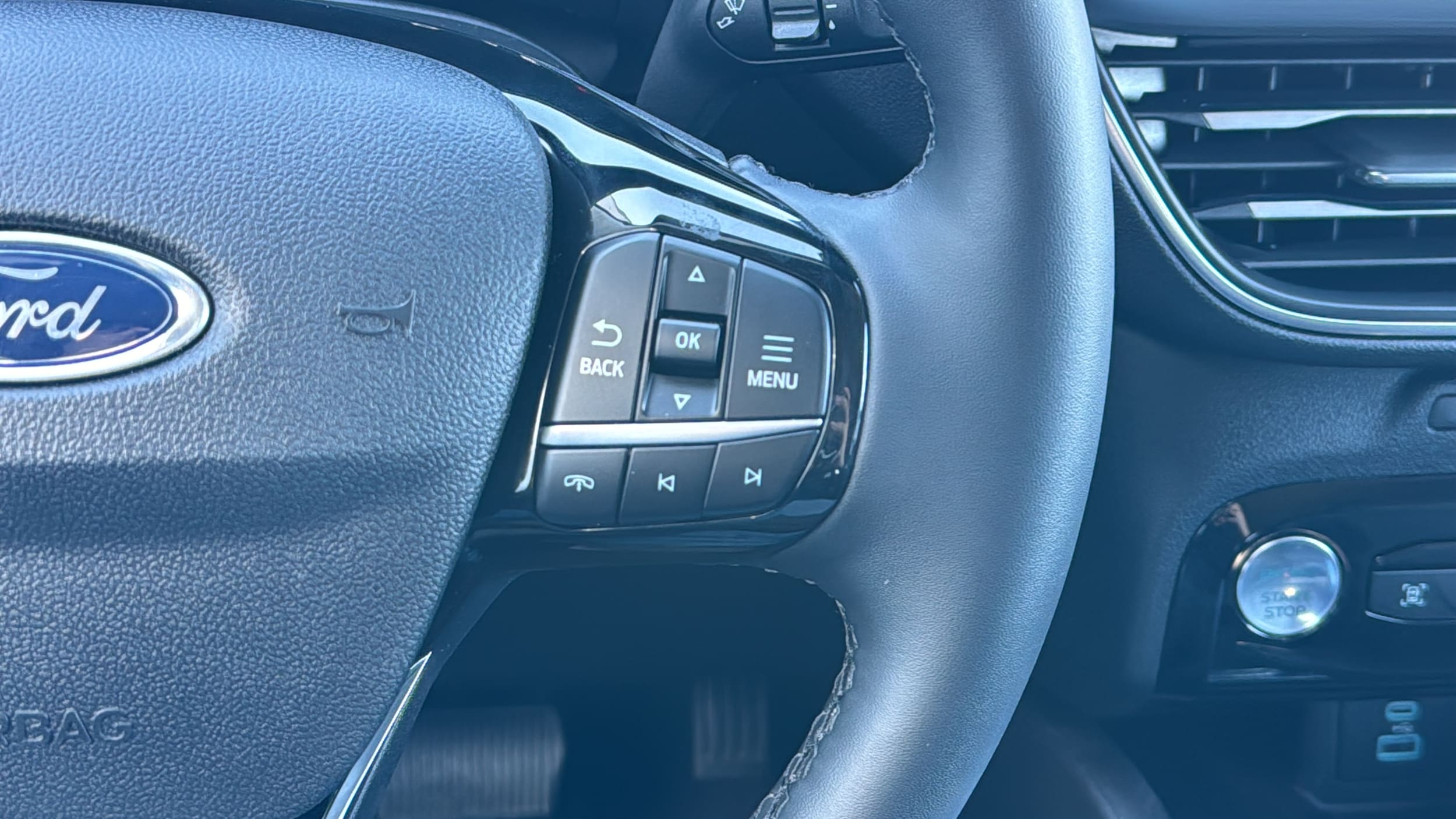 2023 Ford Escape Platinum - Photo 12
